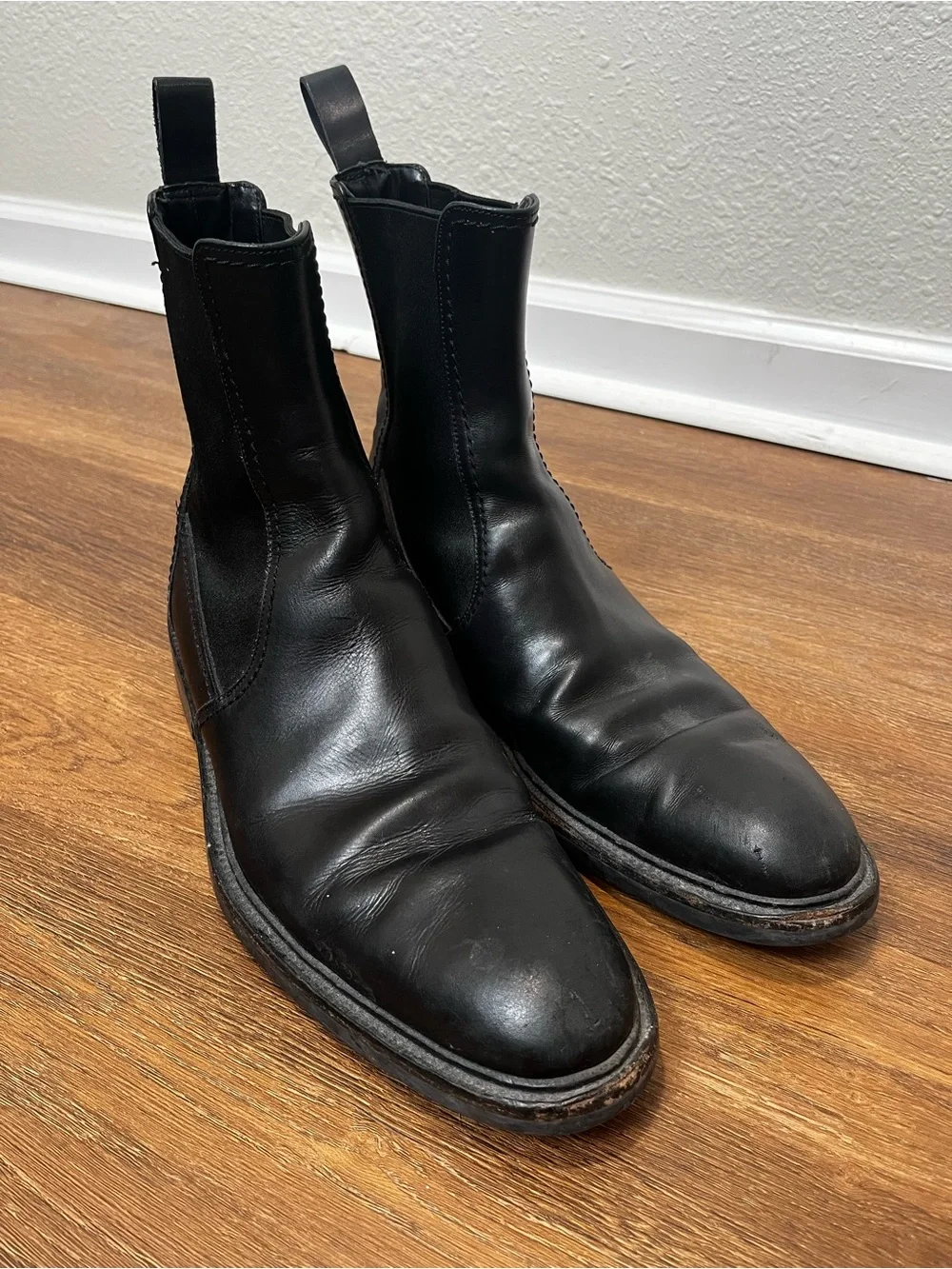 Gucci Black Leather Chelsea Pull On Boots Size 9.5